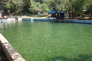 Une chute d'eau birmane