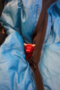Marguerite a pris le sac de couchage de Romano